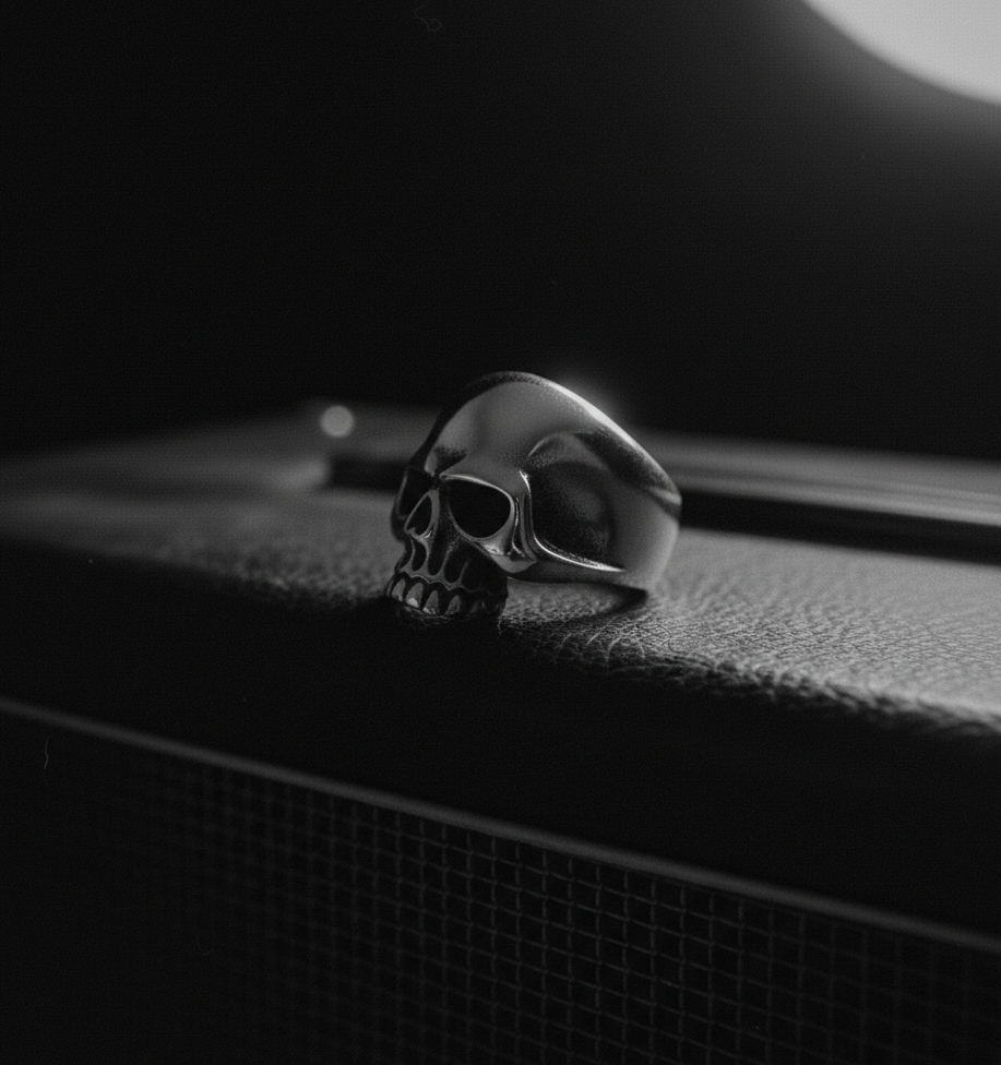 Anillo de calavera vintage de los años 80